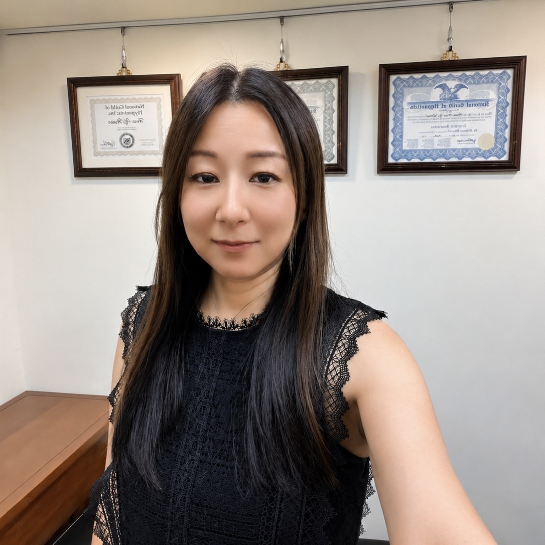 微光中的貓 | Claire Hsiao 與 NGH 催眠師證書